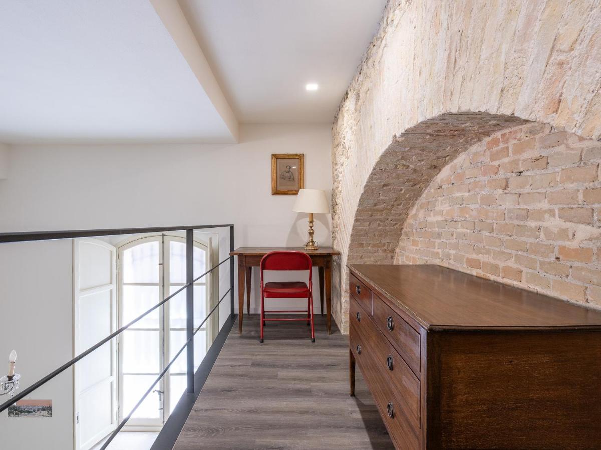 Massimo Boutique Apartment Каляри Екстериор снимка